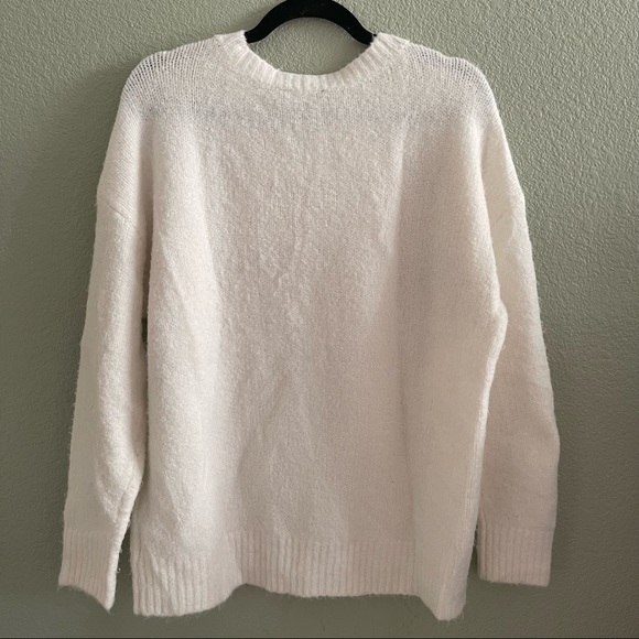 Express Ivory Crew Neck Oversized Sweater - Picture 3 of 5
